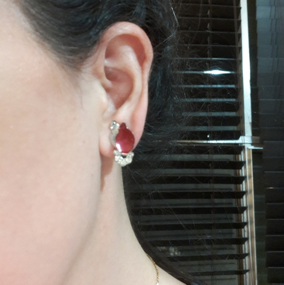 Vintage screwback teardrop earrings - Picture 3 of 4